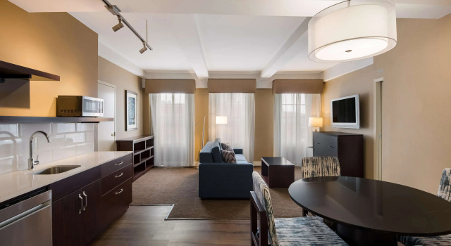 Двухместный люкс Best Western Syracuse Downtown Hotel and Suites