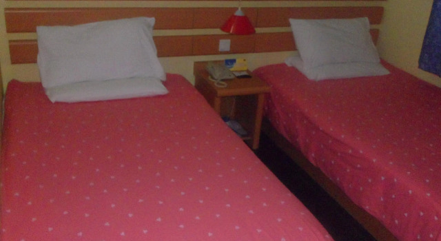 Home Inn Zuojiazhuang - Beijing, Book Hotel Hoteller i Beijing Province med parkering, Parkering