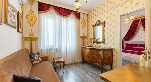 Charming Flat 5 Min to Taksim Square in Beyoglu, Varaa Hotelli Hotellit Marmara-alue pysäköinnillä, Pysäköinti