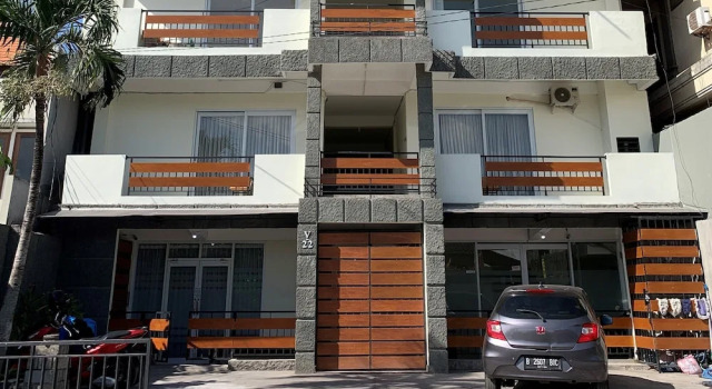 OYO 2203 Wira Residence