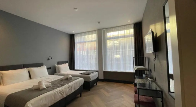 Трёхместный номер Standard H3 Hotel Rotterdam City Center