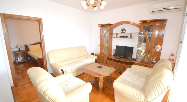 Seafront Apartment Bijela