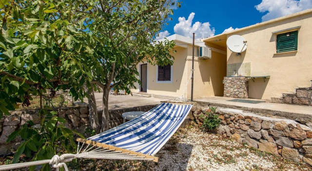 Nice Home in Cesarica With Wifi and 2 Bedrooms