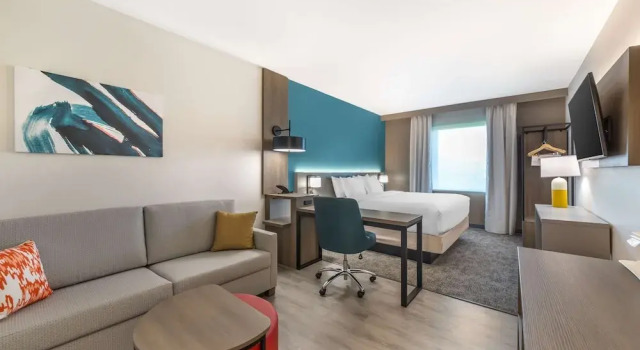 Двухместный люкс Comfort Suites Fort Myers East I-75