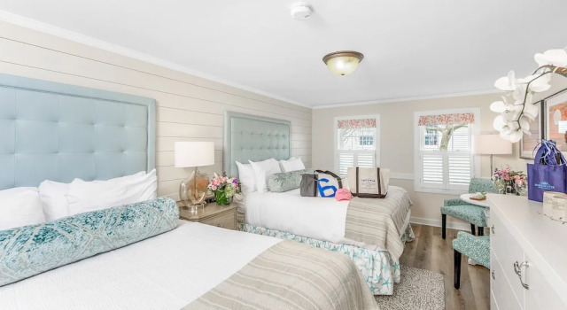 Четырёхместный номер Premium с видом на город The Harborside Inn