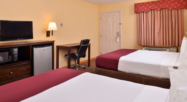 Четырёхместный номер Standard Americas Best Value Inn Bryant