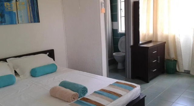 Societe Brick, Book Hotel Hotels in Albion with a Pool, Swimming Pool