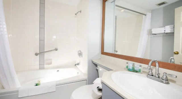 Номер Executive The Loyalist Country Inn & Conference Centre