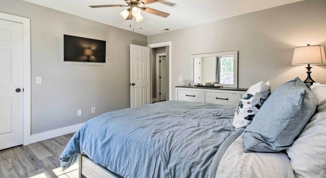 Апартаменты Chic Townhome ~ 6 Mi to Talking Rocks Cavern!