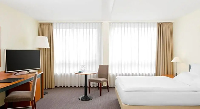 Номер Superior NH Fribourg Hotel