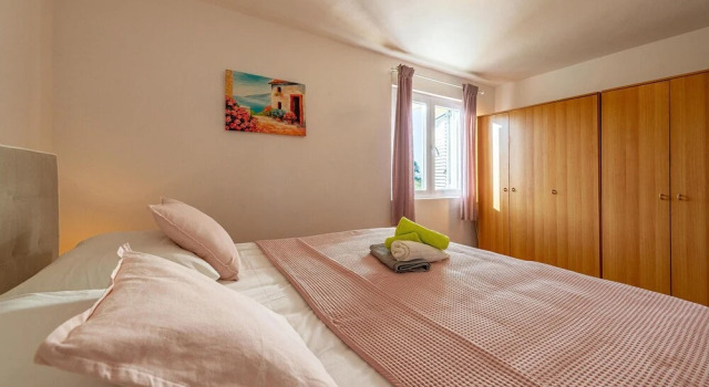Nice Home in Pasman With 4 Bedrooms, Wifi and Outdoor Swimming Pool