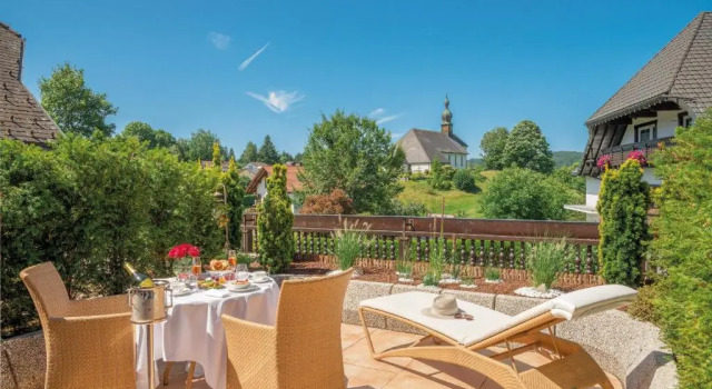 Номер Deluxe ADLER HÄUSERN Gourmet & Spa Hotel
