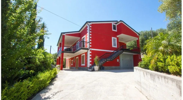 Campagnola Antonietta, Prenota Hotel Ceraso Cilento
