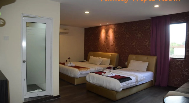 i Garden Hotel