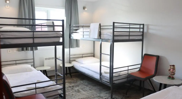 Четырёхместный номер Standard Höfn Hostel