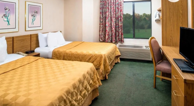 Howard Johnson Lincoln, Rezervați Hotel Lincoln 