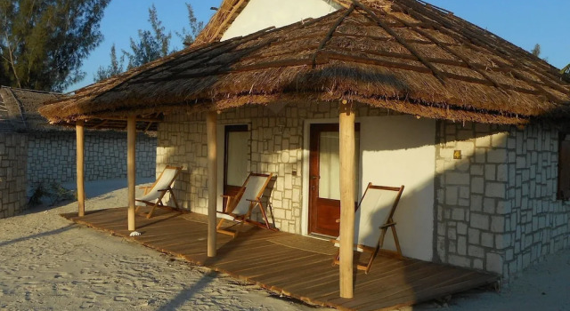 Бунгало с 2 комнатами с красивым видом из окна Laguna Blu - Resort Madagascar