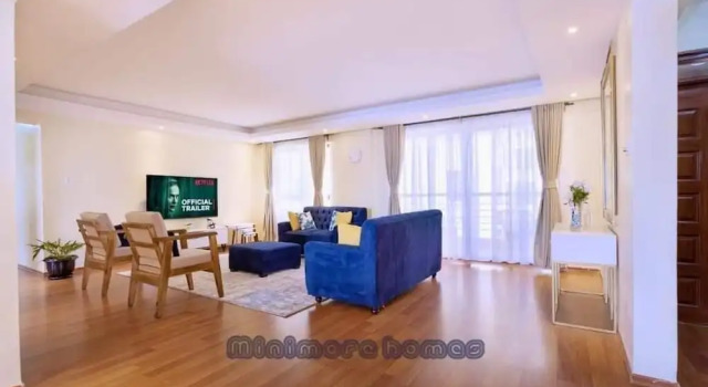 Camera Standard Kile Apartments
