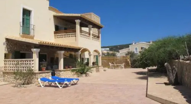 Astbury Apartments Es Calo Village, Book Apartment Es Calo Formentera