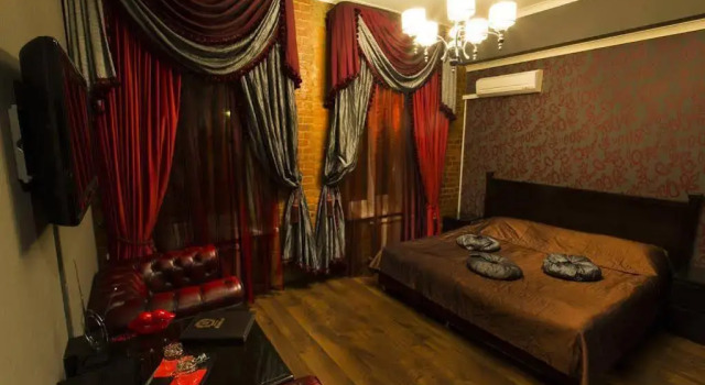 Nicole Hotel , Rezervovat Hotel Hotely v UVAO Area s parkováním, Parkování