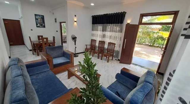 Mario Ocean View, Rezerwuj Hotel Nikawatawana Matale District