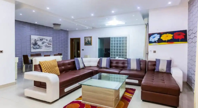 Perfect Havens at Moseley, Book Hotel Ikoyi 