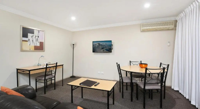 Апартаменты Wollongong Serviced Apartments