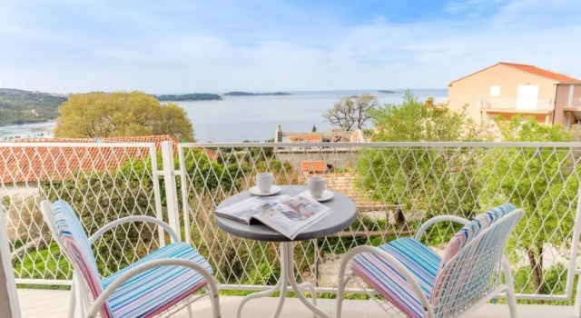 Двухместный номер Standard с балконом и с видом на море Guest House Račić