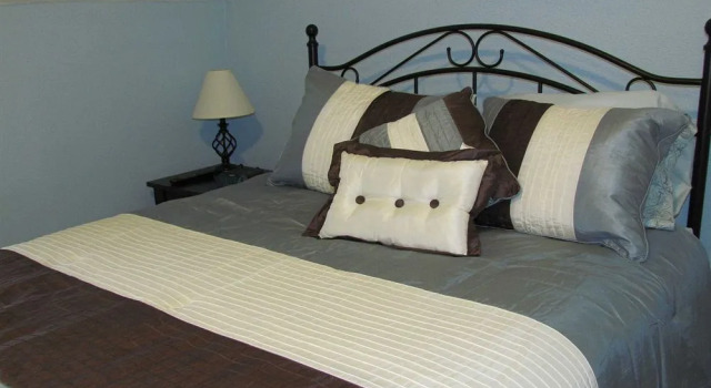 Waterside Executive Suites, Prenota Hotel Warren Pennsylvania