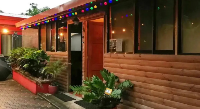 Hotel Brillasol Airport, Varaa Hotelli Hotellit Alajuela uima-altaalla, Uima-allas