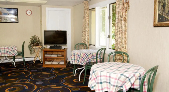Номер Standard Sunset Motor Inn