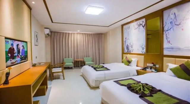 He Tian Hotel
