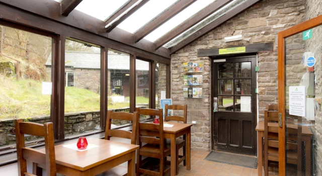 YHA Brecon Beacons Danywenallt, Забронировать Отель Отели Сноудония с парковкой, Парковка