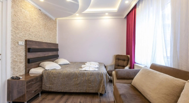 Lale Sultan Apart