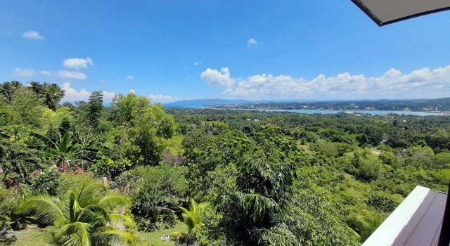 Deluxe Kahden hengen huone merinäköala Bohol Vantage Resort