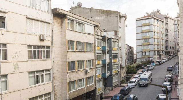 Spotless Flat in Central