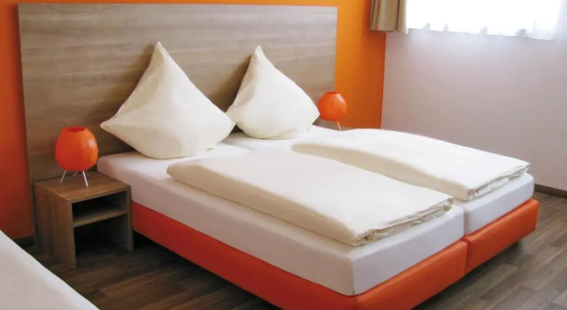 Трёхместный номер Standard Orange Hotel und Apartments