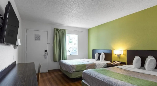 Четырёхместный люкс Standard Motel 6-Warminster, PA