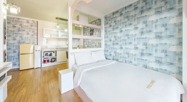 Номер Standard c 1 комнатой с балконом Geoje Kkachi and Santorini Pension