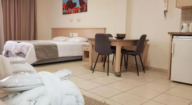 Студия Superior Senator Hotel Apartments