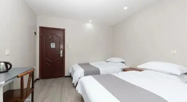 Shenzhen Jinxing Business Hotel (Dalang Commercial Area)