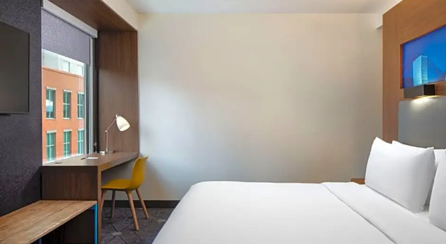 Номер Standard Aloft by Marriott Denver Downtown