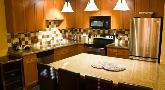 Cottage Pinnacle Ridge Chalets by Fernie Lodging Co