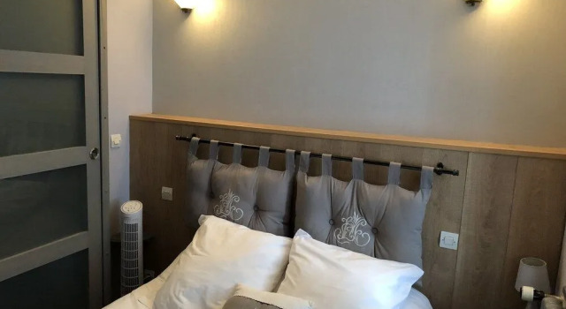 La Grange, Prenota Hotel Chassignolles 