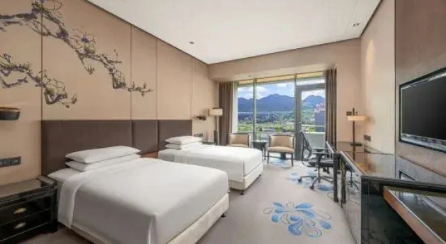 Двухместный семейный номер Business Chongqing Ronghui Grand Hotel