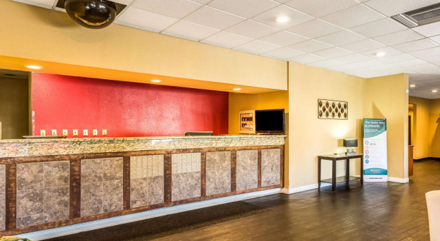 Econo Lodge Homewood - Birmingham, Boek Hotel Hotels in Alabama met parkeren, Parkeren
