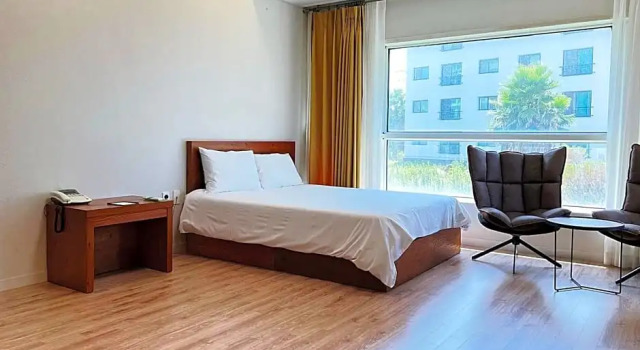 Номер Standard Hotel Sweet Castle Jeju Hamdeok