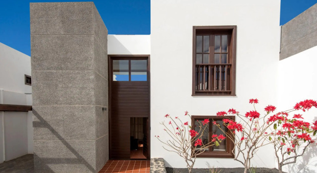 Villa Julianne 3 Heated Private Pool Walk to Beach A C Wifi Car Not Required - 2571