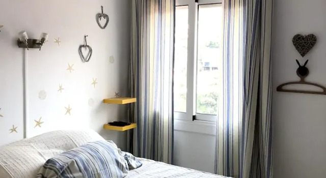 Apartment With 2 Bedrooms in Llançà, With Wonderful sea View and Furni, Забронировать Апартаменты/квартира Отели Льянсса с парковкой, рядом с Музей акварели Фонда Жозепа Мартинеса Лосано, Парковка