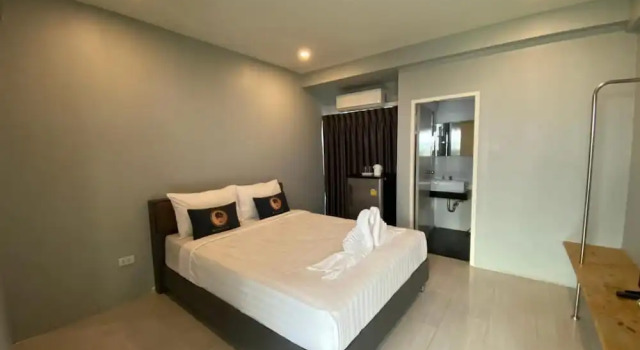Двухместный номер Standard с балконом и с видом на город RoomQuest Bangkok Don Mueang Airport